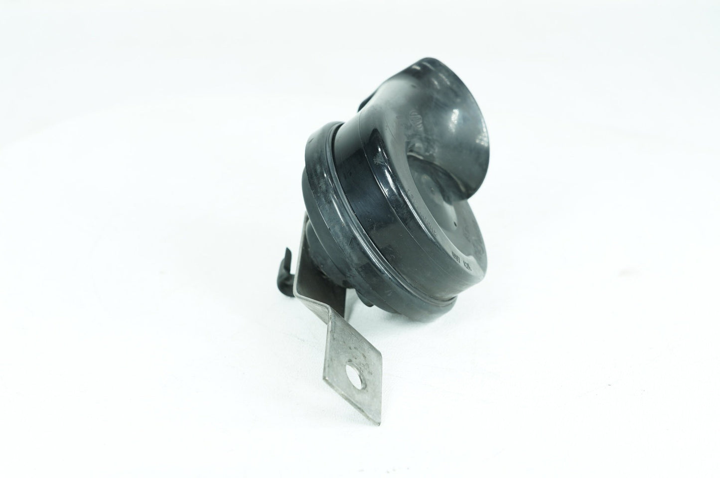 1999 - 2006 Harley-Davidson Dyna Low Rider Signal Horn Klaxon Beep 69060-90F