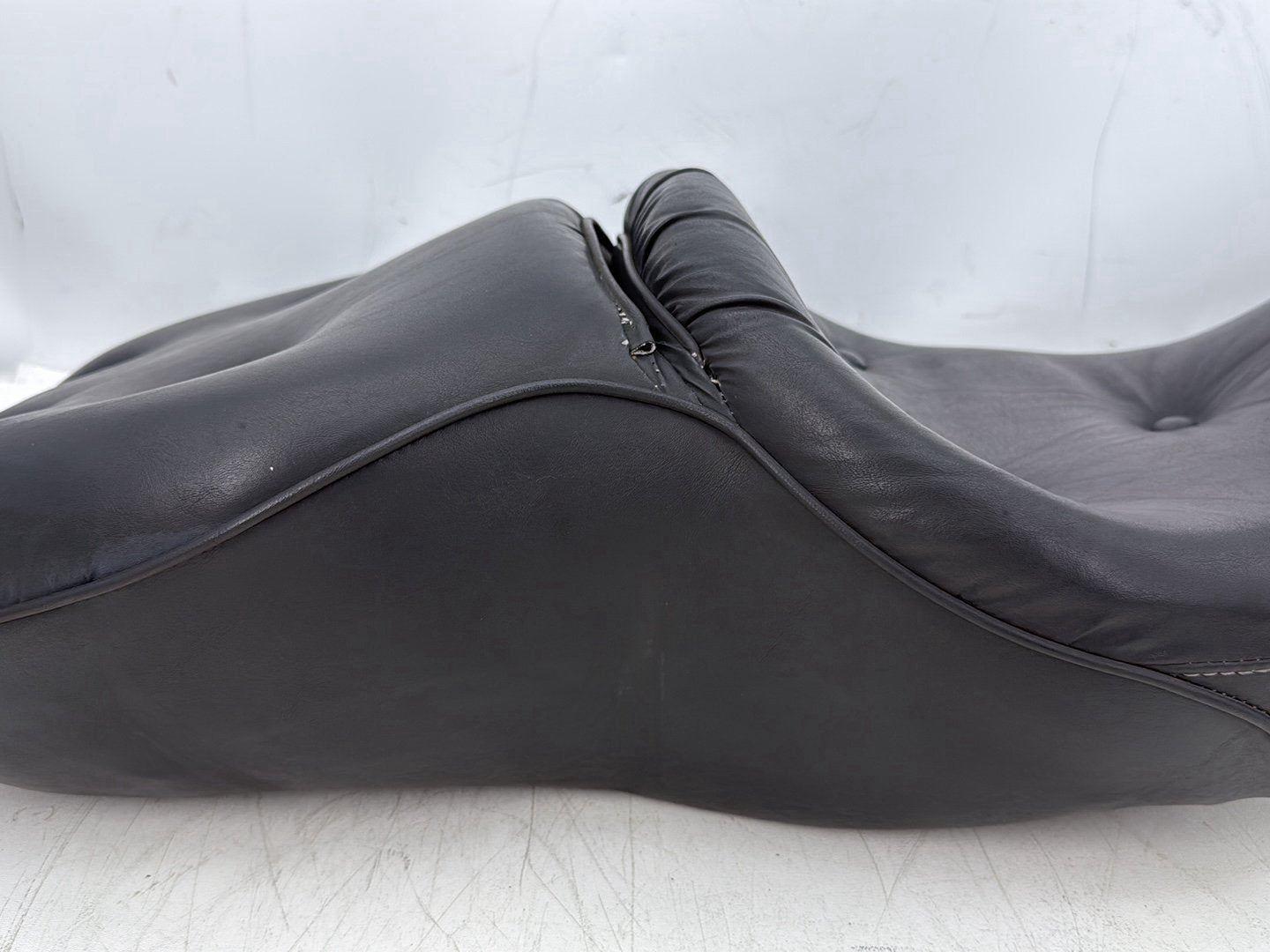 2000 Harley Touring Electra Glide Ultra OEM Passenger Rider Driver Seat Saddle