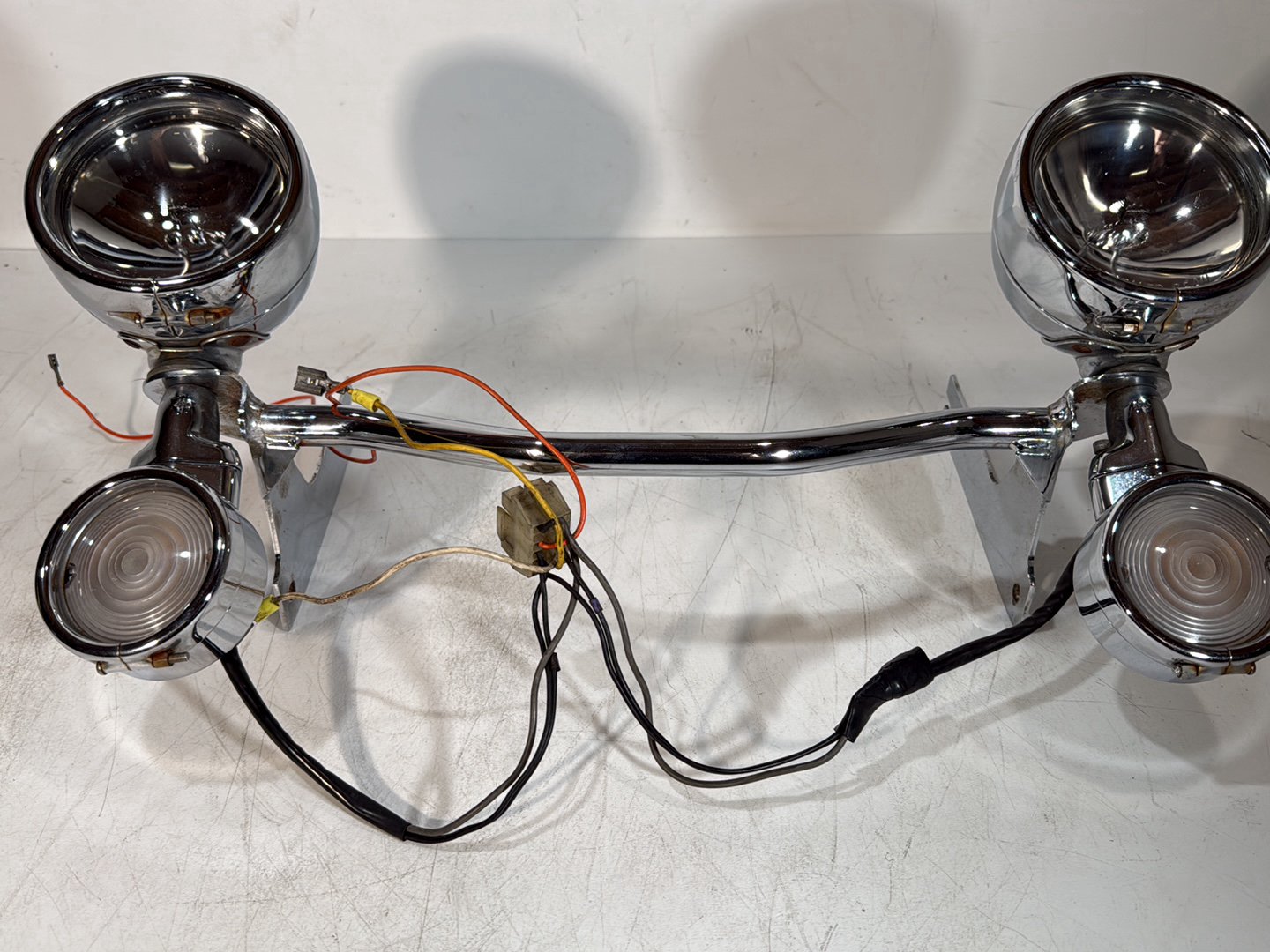1984 - 1998 Harley-Davidson Touring Electra Glide Classic Front Turn Signal Indicators Aux Light Bar