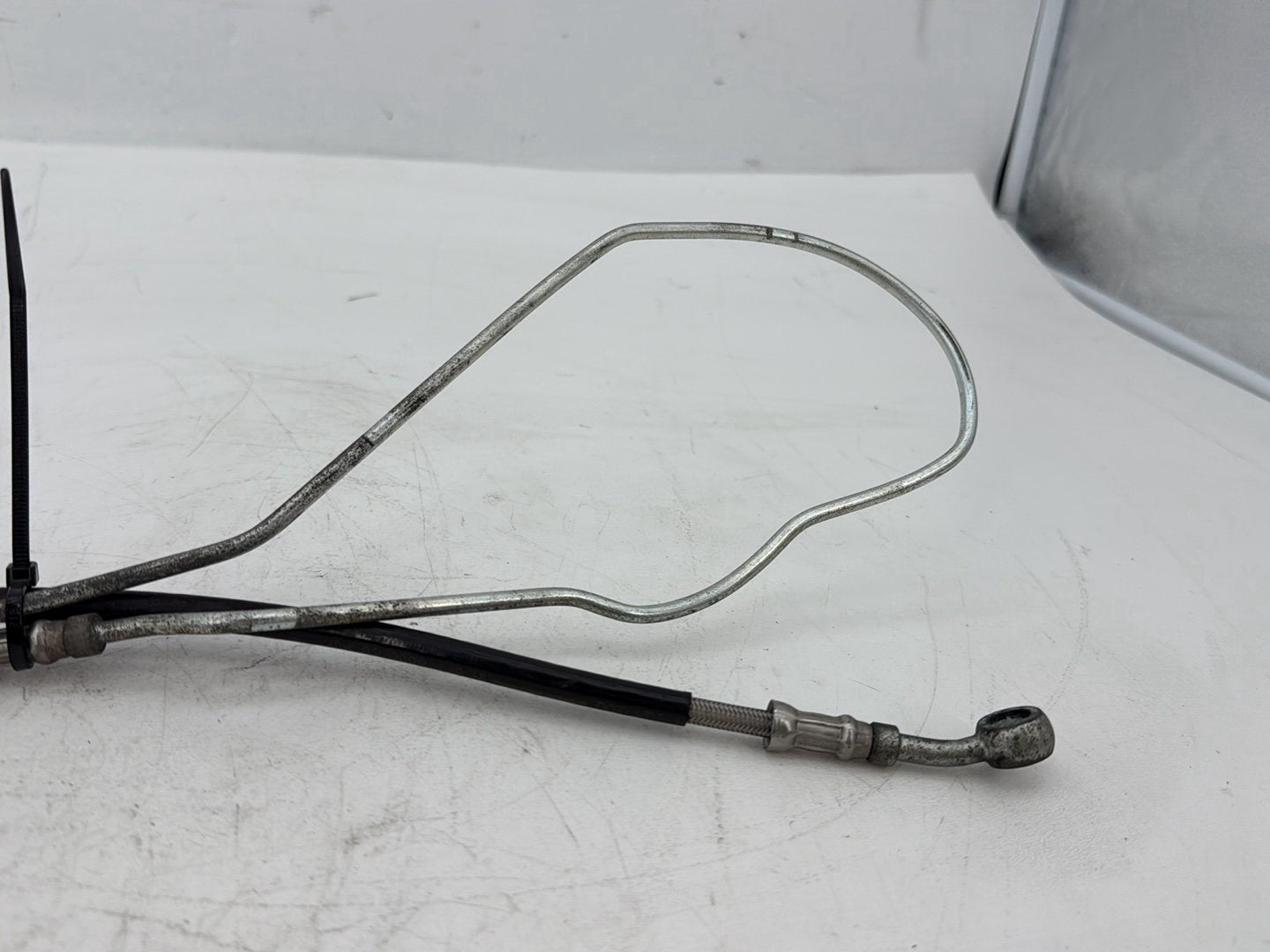 2008 Harley Touring FLHTCU Electra Glide Ultra OEM Front Brake Hose Line Pipe ABS