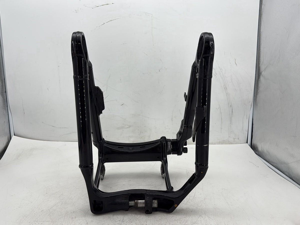 2019 Harley Softail Street Bob FXBB OEM Rear Fork Swingarm Swing Arm 47400099BHP