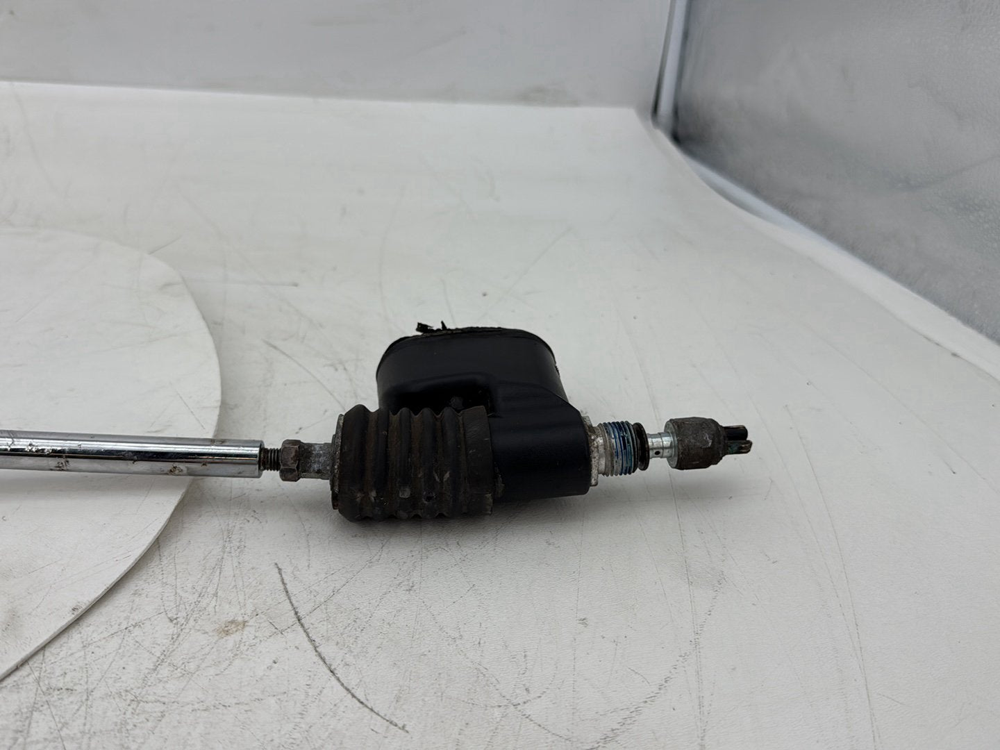 2008 Harley Dyna FXDL Low Rider Anniversary OEM Rear Brake Master Cylinder Reservoir