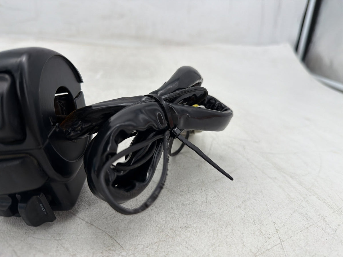 13 Harley Electra Glide Touring OEM Left Turn Signal Headlight Switches Controls