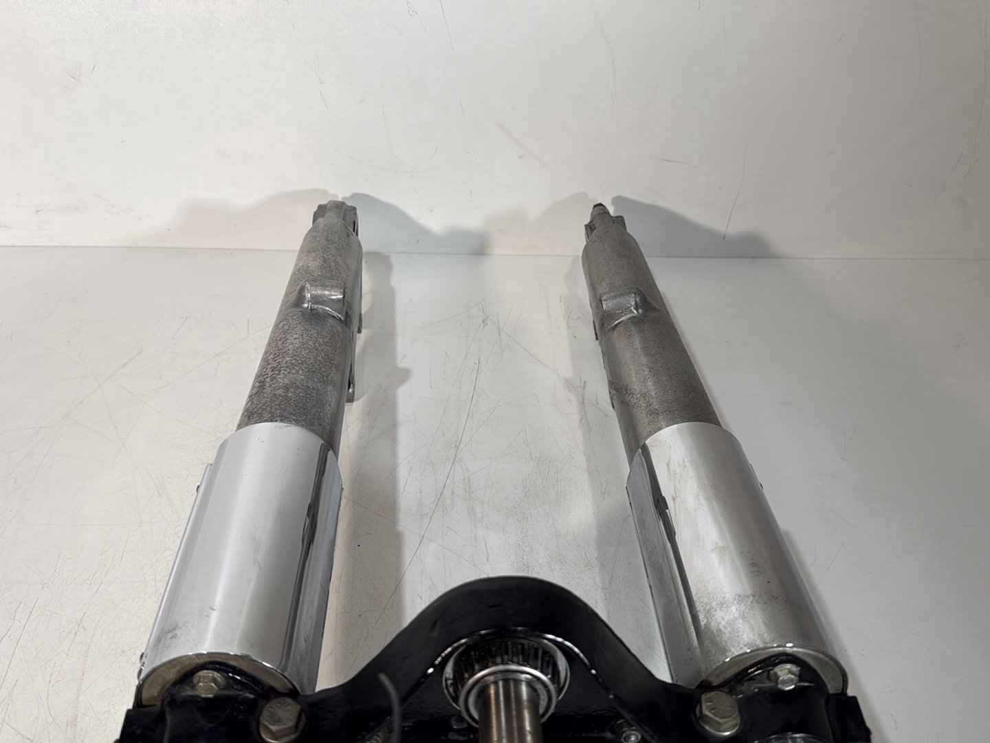 1984 - 1998 Harley-Davidson Touring Electra Glide Classic Front Triple Tree Set & LH RH Fork Legs Sliders