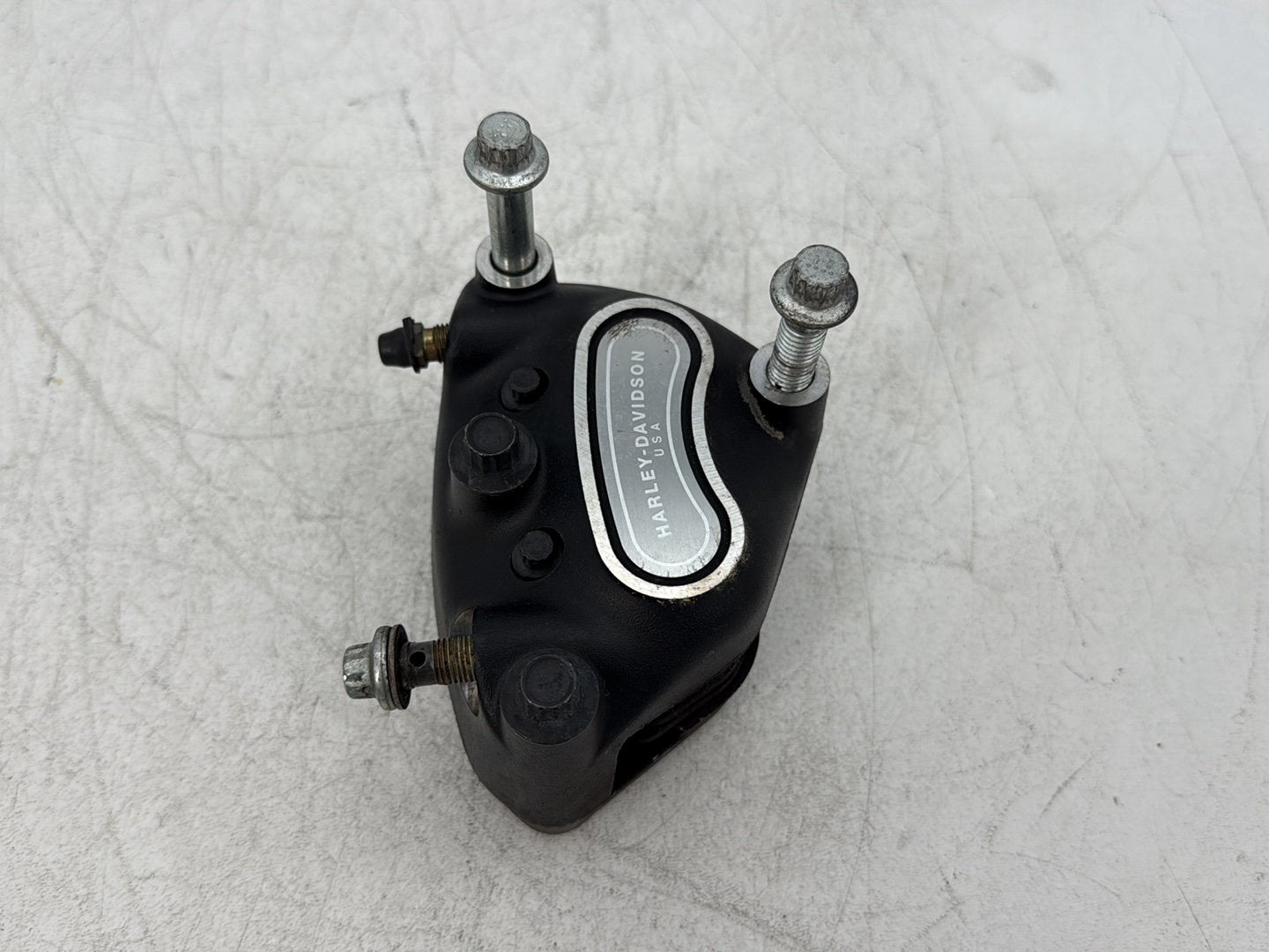 2005 Harley Electra Glide Touring Ultra FLHTCUI OEM Front Right 1 Brake Caliper