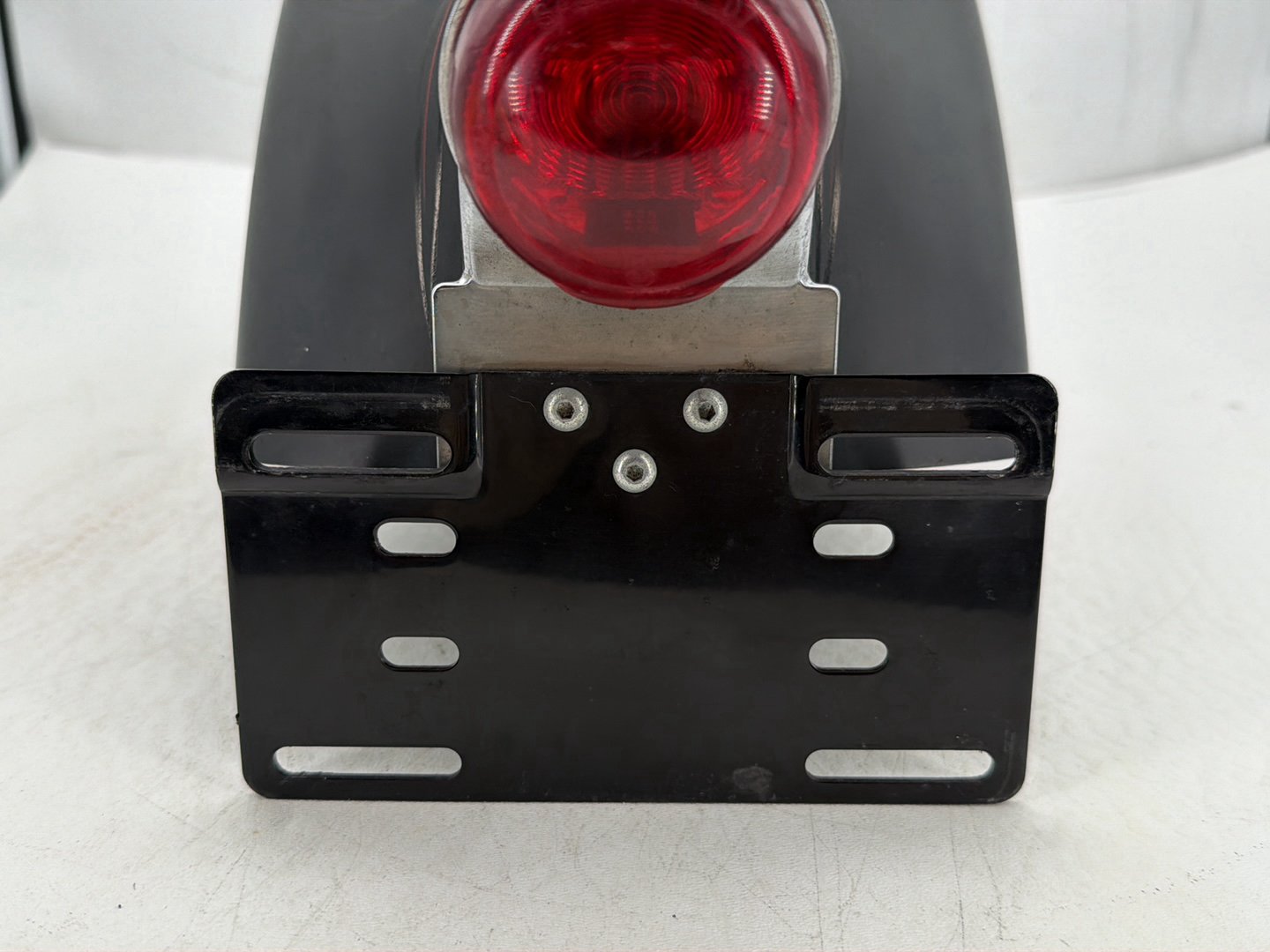 2009 Harley Dyna Street Bob FXDB OEM Rear Wheel Fender Taillight Brake Lamp
