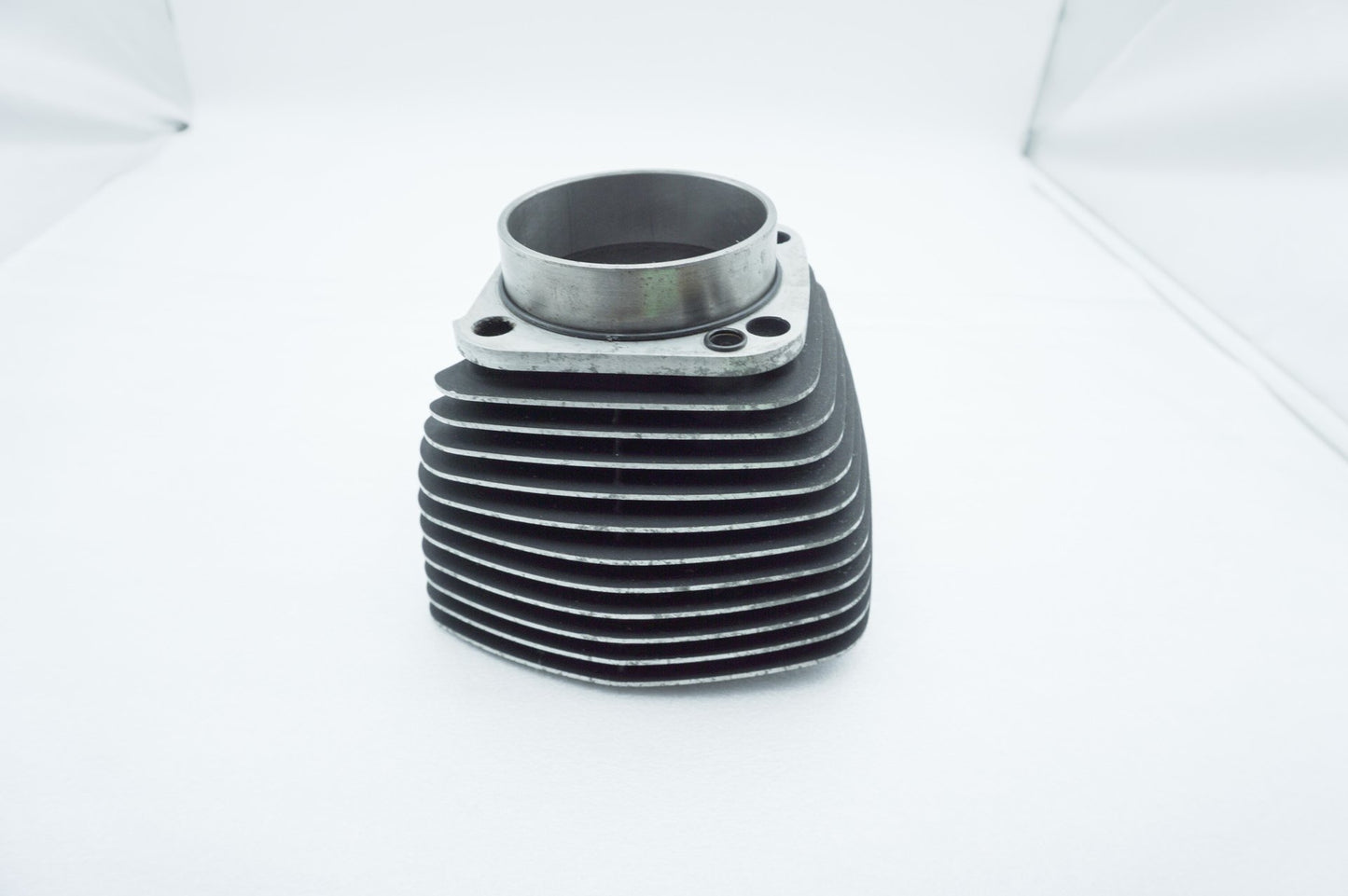 2000 - 2006 Harley-Davidson Dyna Low Rider Twin Cam Engine Jug 1 Cylinder Barrel 16593-99