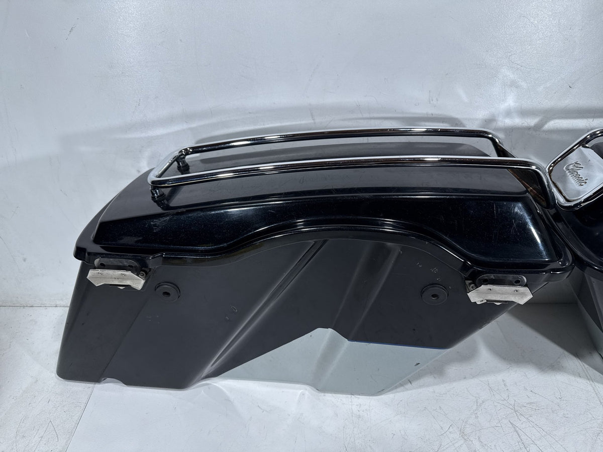 2012 Harley Electra Glide Touring Ultra OEM Left Right Saddlebags Luggage NOKey