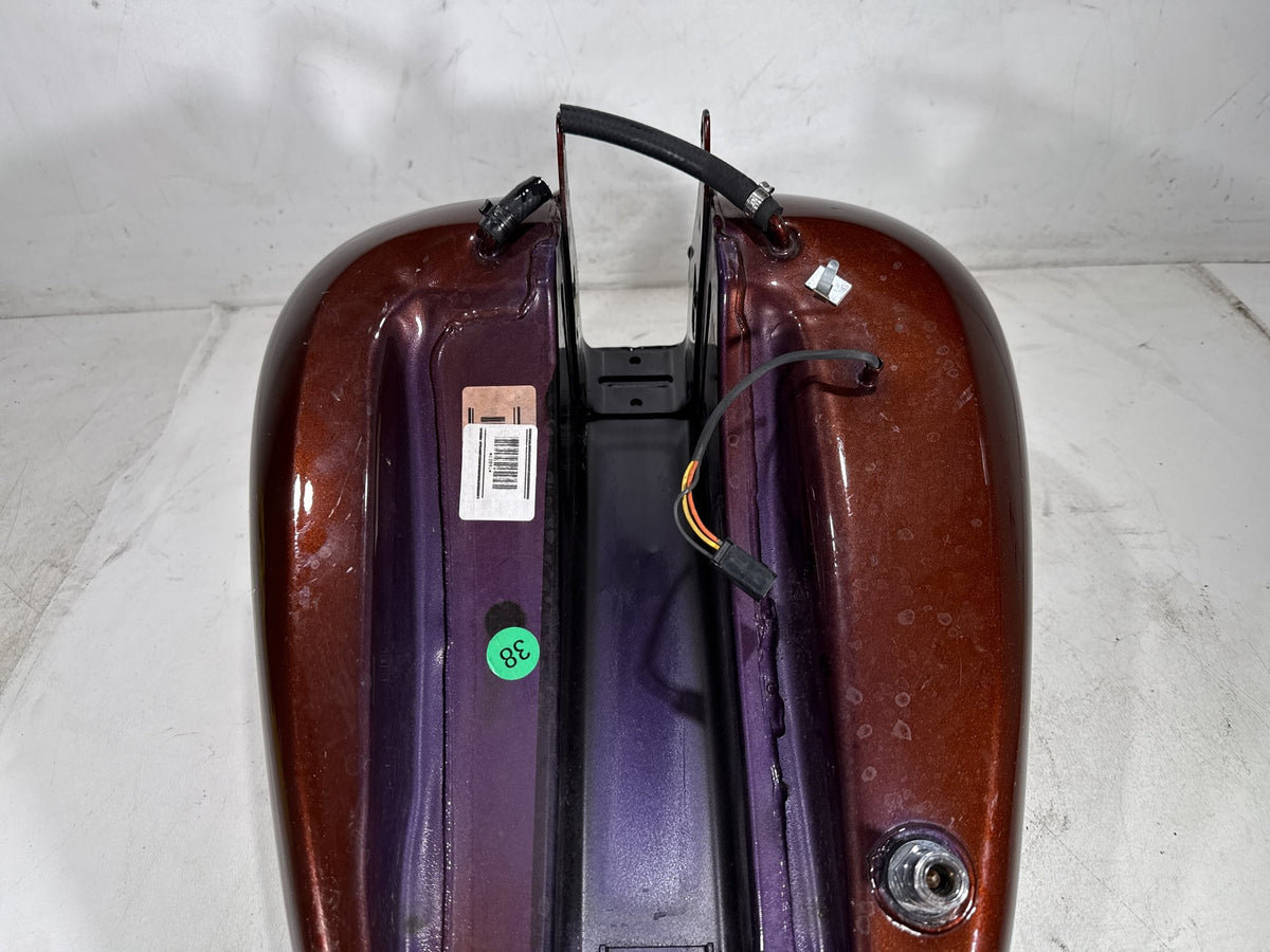 2011 Harley Softail Deluxe OEM Fuel Gas Tank Gasoline Reservoir w/ Pump Sending