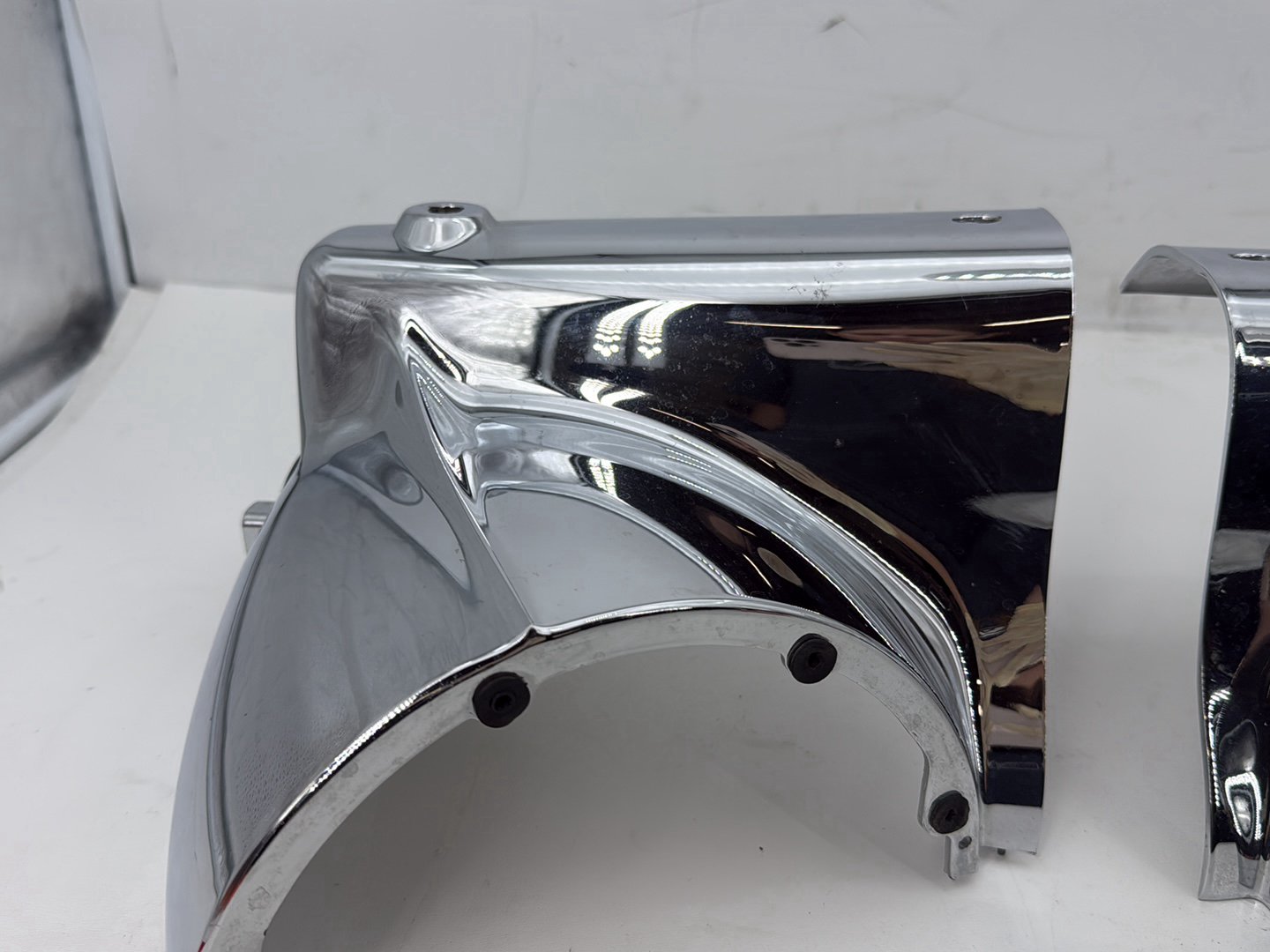 2011 Harley Road King Touring FLHRC Classic OEM Left & Right Headlamp Nacelle Covers