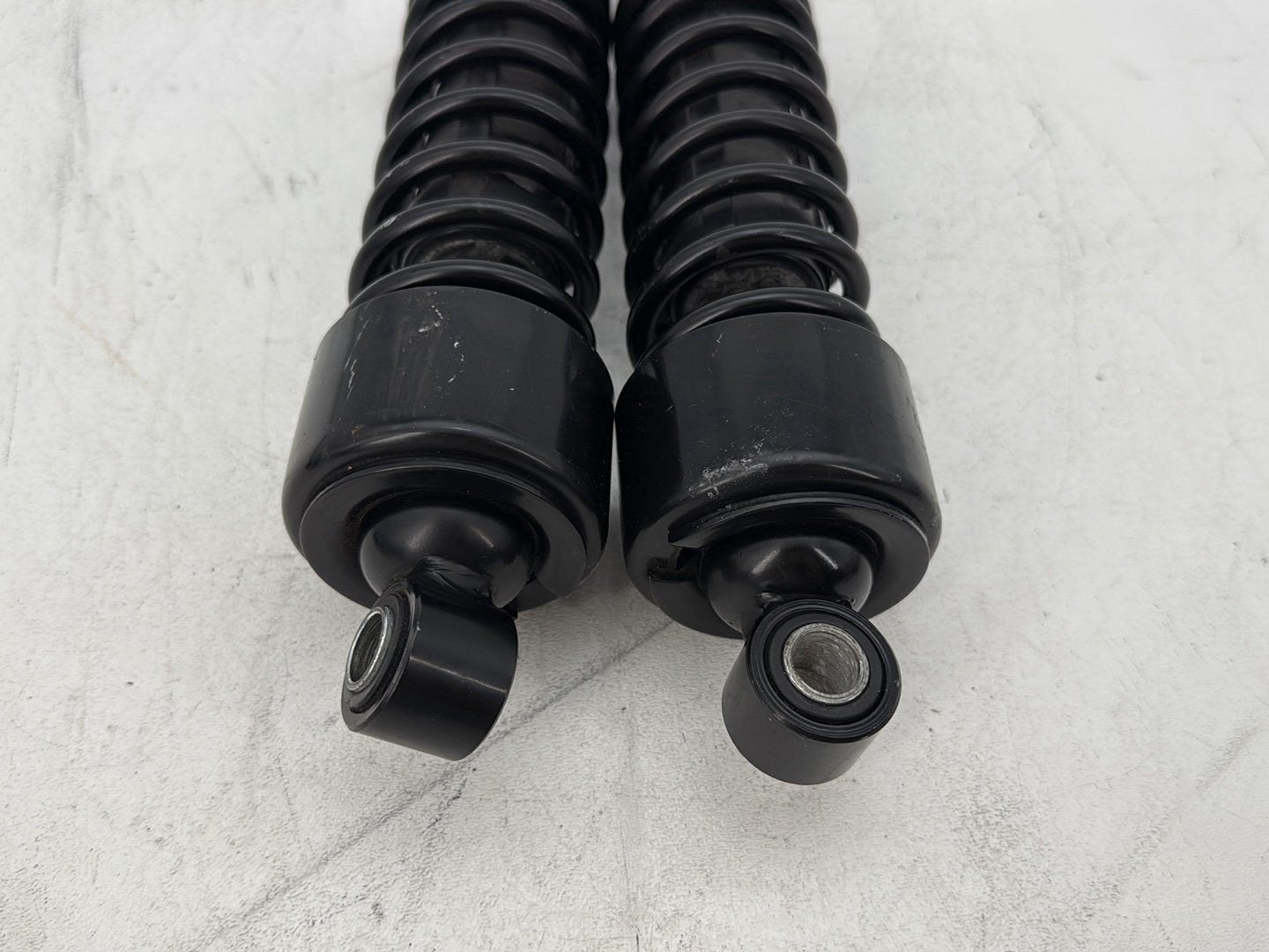2007 Harley Street Glide Touring FLHX OEM Rear Left Right Shock Absorbers
