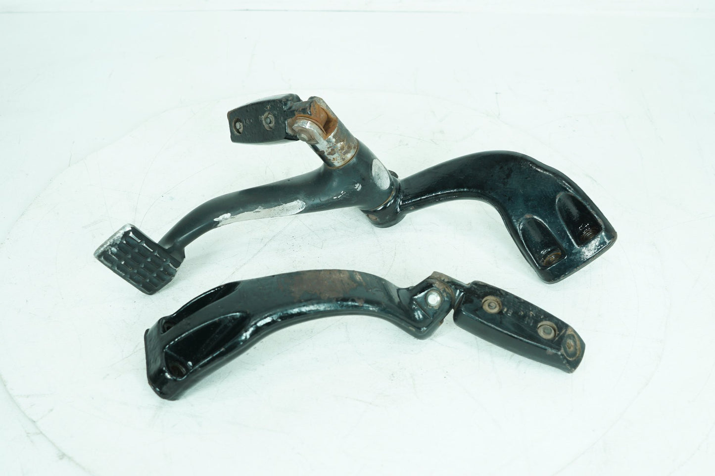 2004 - 2012 Harley-Davidson Sportster Custom Left & Right Driver Step Foot Rest Pegs 42652-04