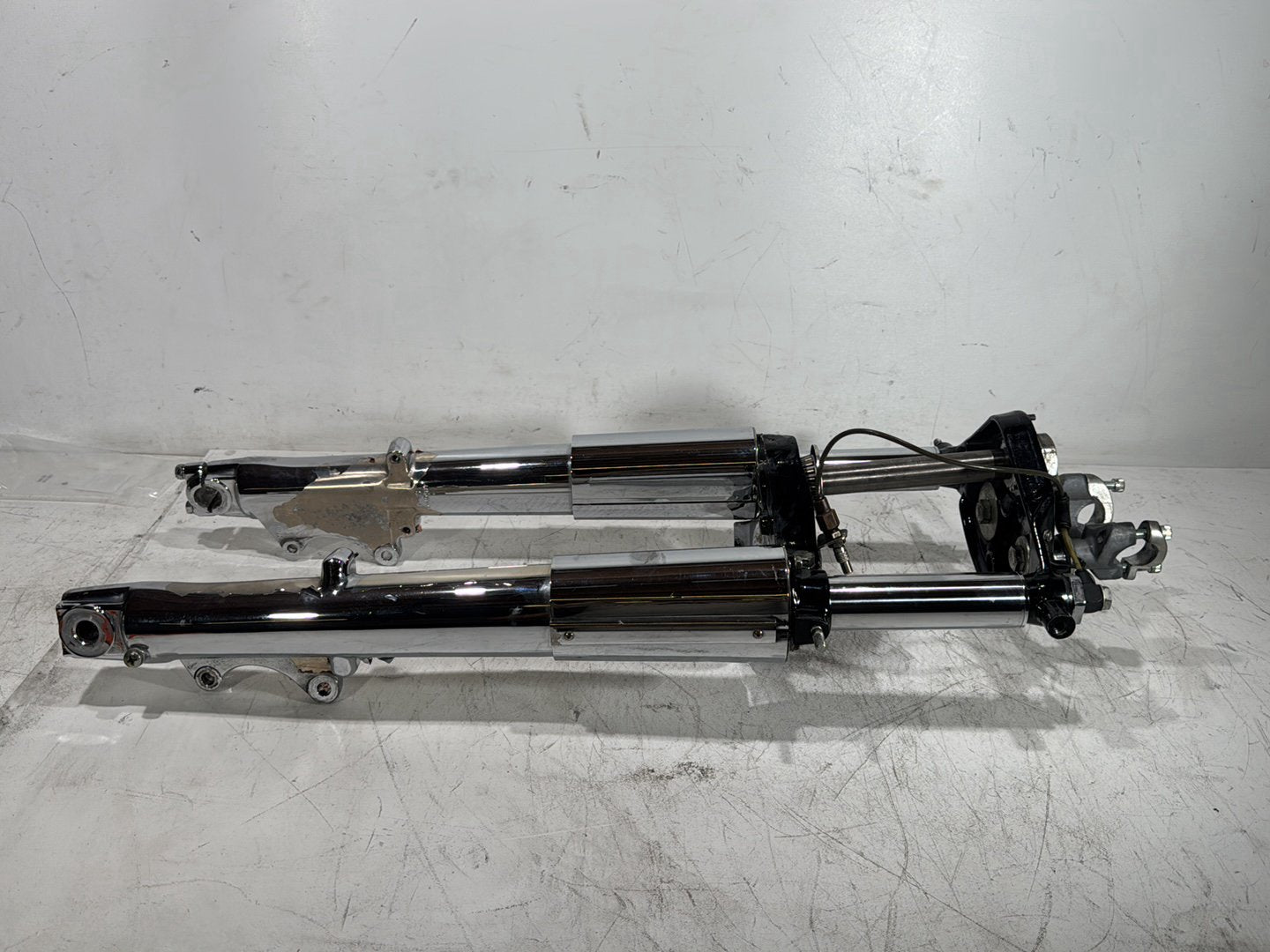 1996 Harley Road King Touring Police FLHPI OEM Front Triple Tree Set & LH RH Fork Legs Sliders