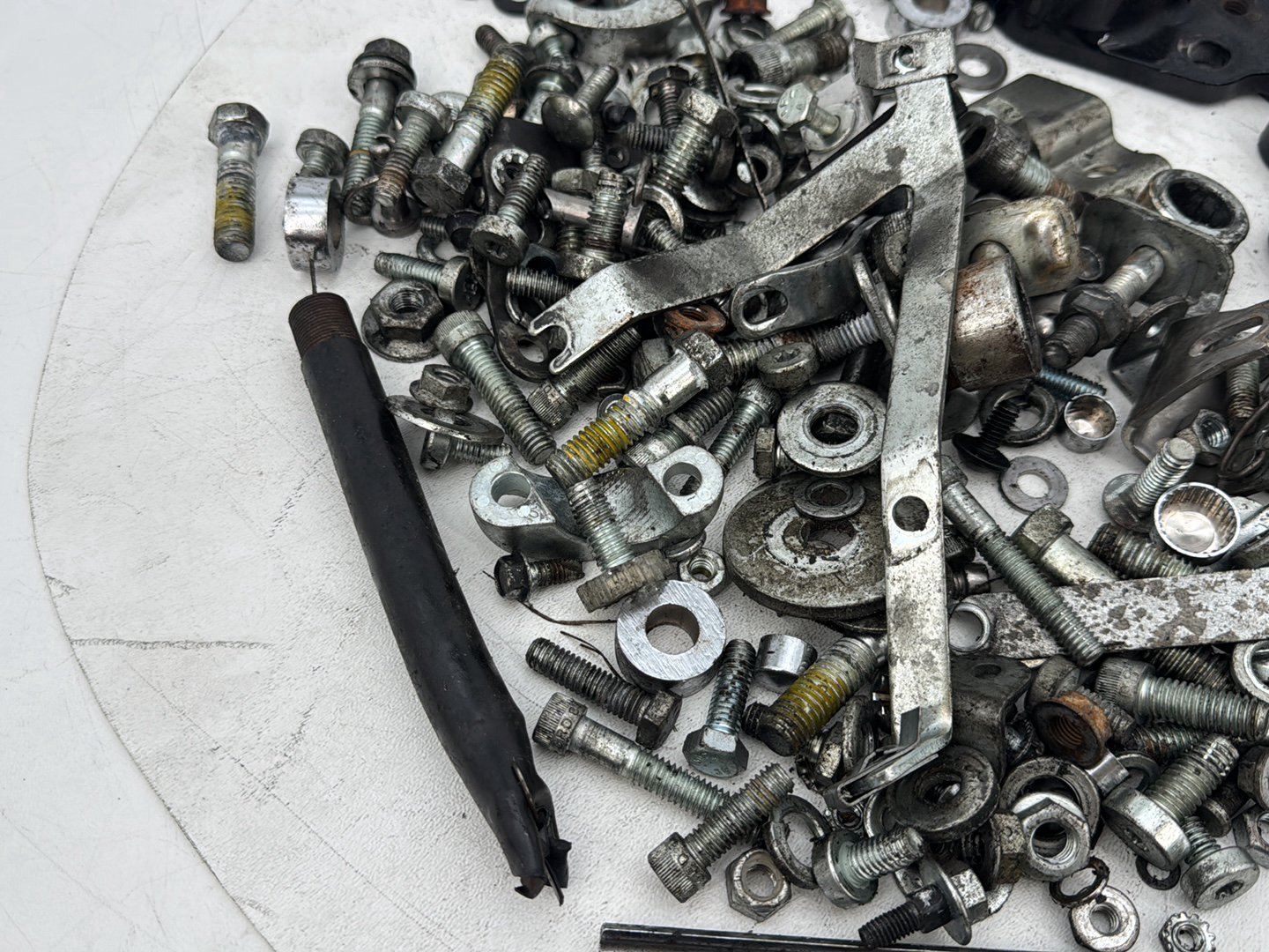 1999 - 2006 Harley-Davidson Touring Electra Glide Classic Hardware Bolts Nuts & Brackets w/ Left Right Swingarm Brackets