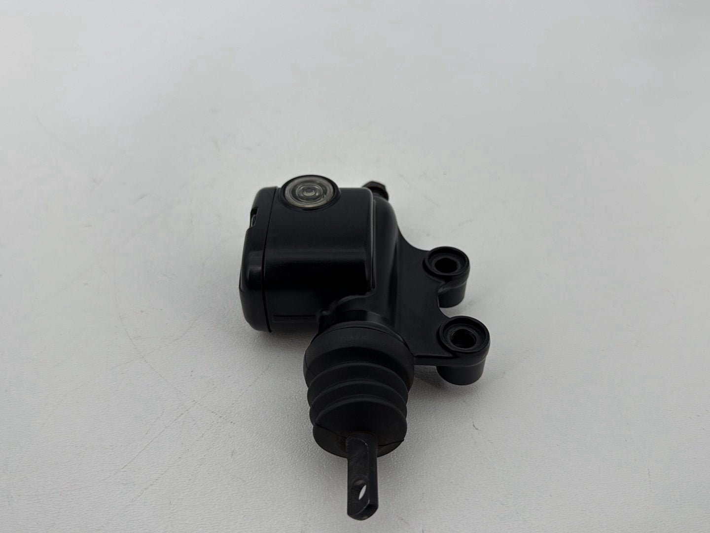 2013 Harley Street Glide Touring FLHX OEM Rear Brake Master Cylinder Reservoir