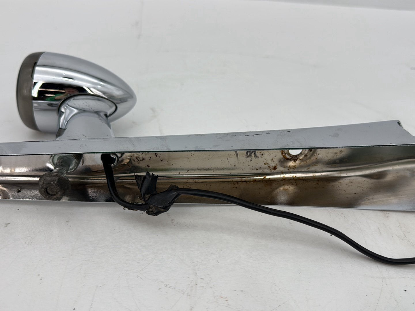 2009 Harley Sportster XL1200C 1200 Custom OEM Rear Left Right Fender Struts Bracket & Turn Signal
