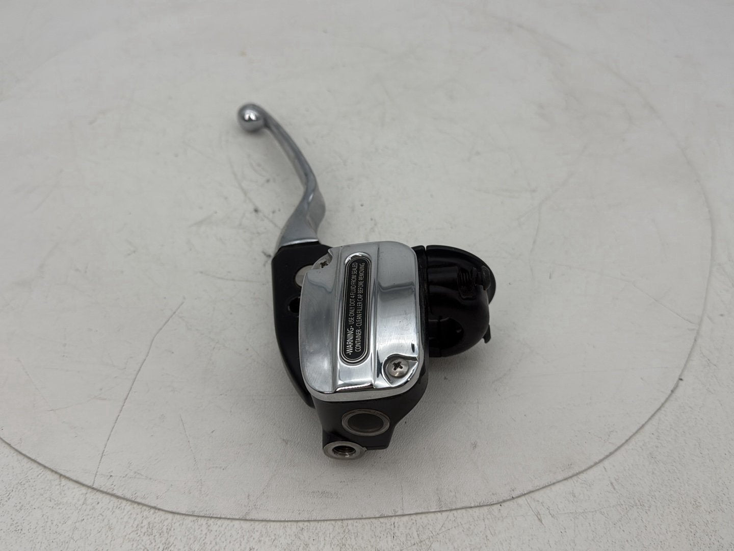 2007 - 2012 Harley-Davidson Touring Electra Glide Ultra Front Right Brake Lever Master Cylinder 	44551-08