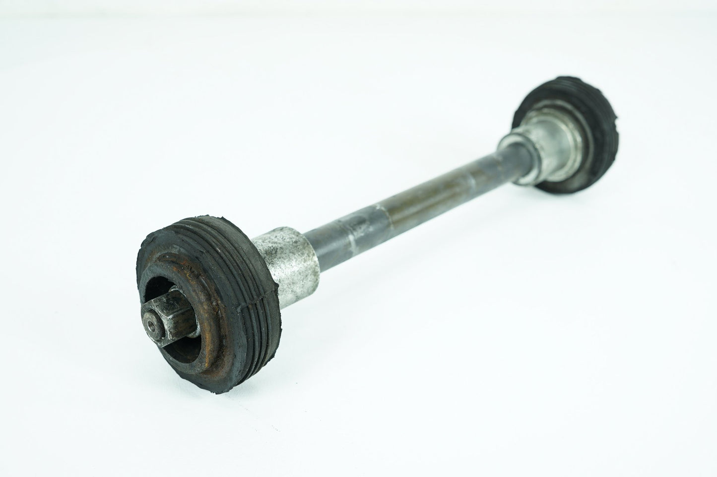 2000 - 2006 Harley-Davidson Touring Electra Ultra Rear Fork Swingarm Pivot Bolt Shaft 47505-02