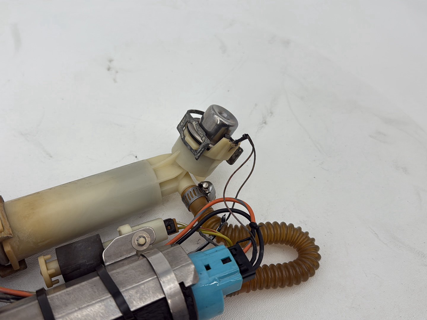 2004 - 2022 Harley-Davidson Sportster 1200 Nightster Fuel Pump Gas Gasoline Petrol Sending 75305-07A