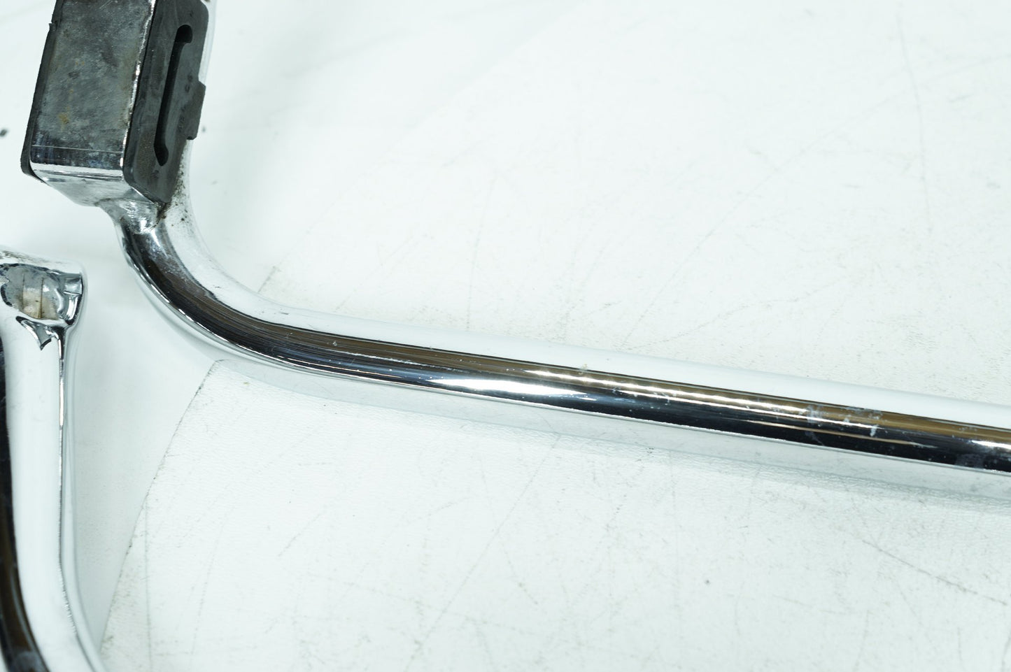 2007 - 2011 Harley-Davidson Touring Street Glide Rear Left Right Saddlebag Guard Rails Bar 49206-04