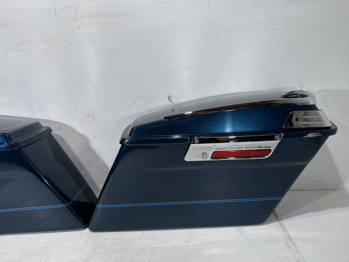 02 Harley Electra Glide Touring Classic OEM Left Right Saddlebags Luggage NOKey