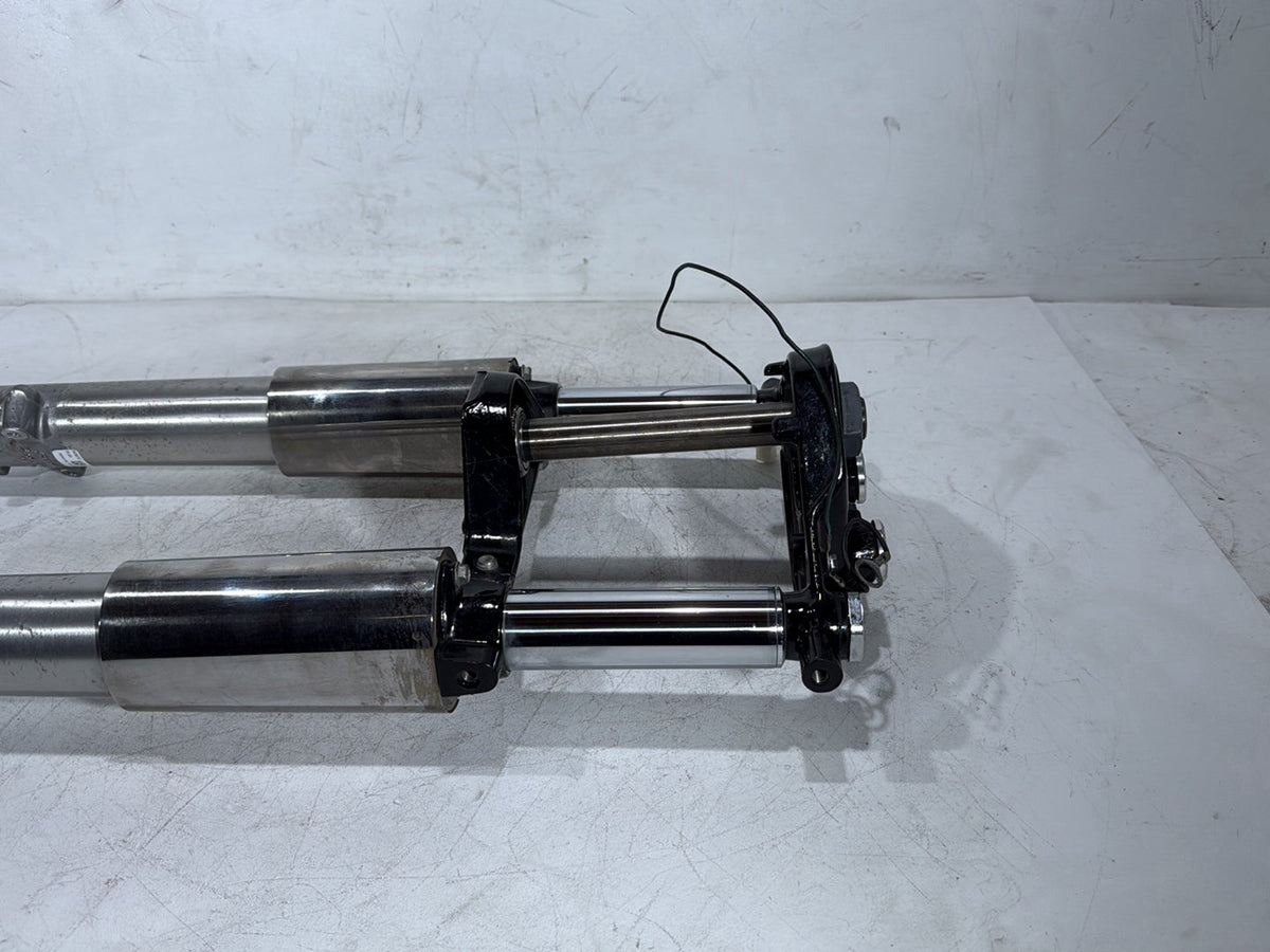 11 Harley Road Glide Touring OEM Front Triple Tree Set & LH RH Fork Legs Sliders
