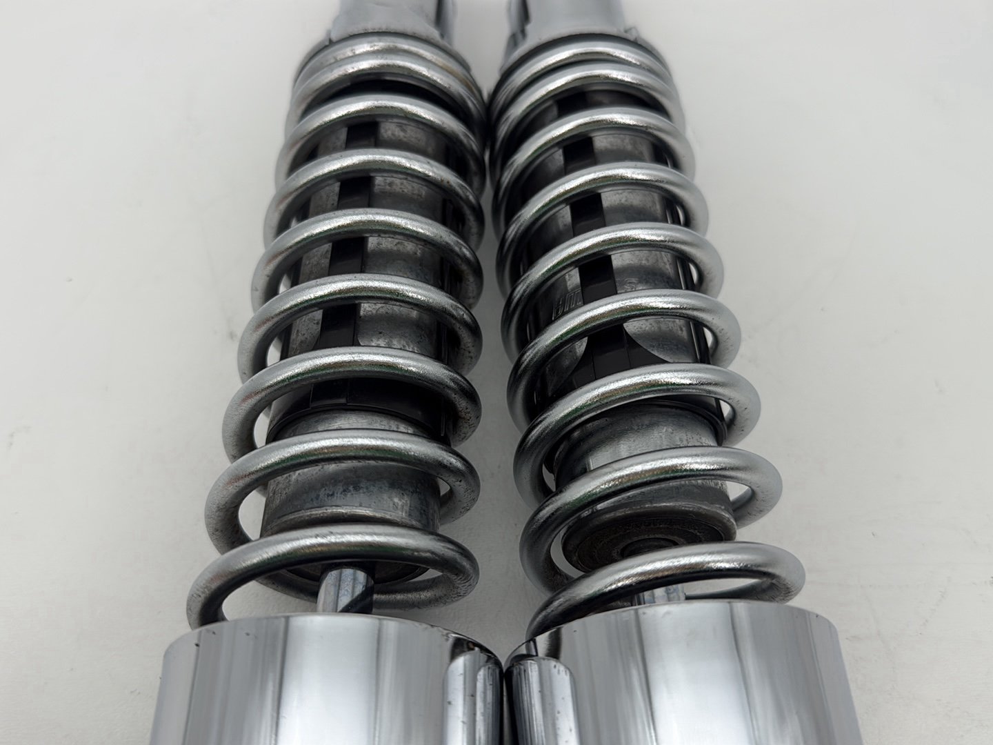 2003 Harley Sportster XL1200C 1200 Custom Anniversary OEM Rear Left Right Shock Absorbers