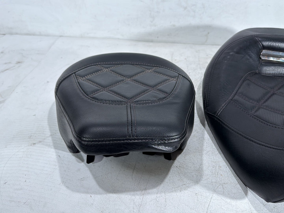 2011 Harley Road Glide Touring FLTRX Passenger Rider Driver Seat Saddle Pillion
