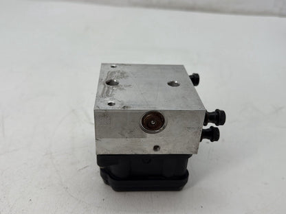 2008 Harley Road King Touring FLHR OEM ABS Brake Pump & Control Module