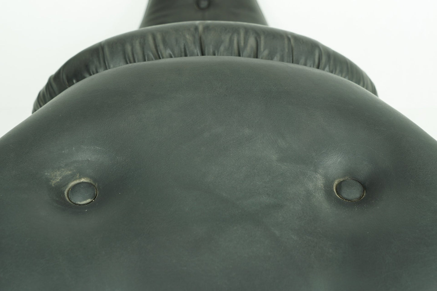 1999 - 2006 Harley-Davidson Touring Electra Glide Classic Passenger Rider Driver Seat Saddle  	51036-03
