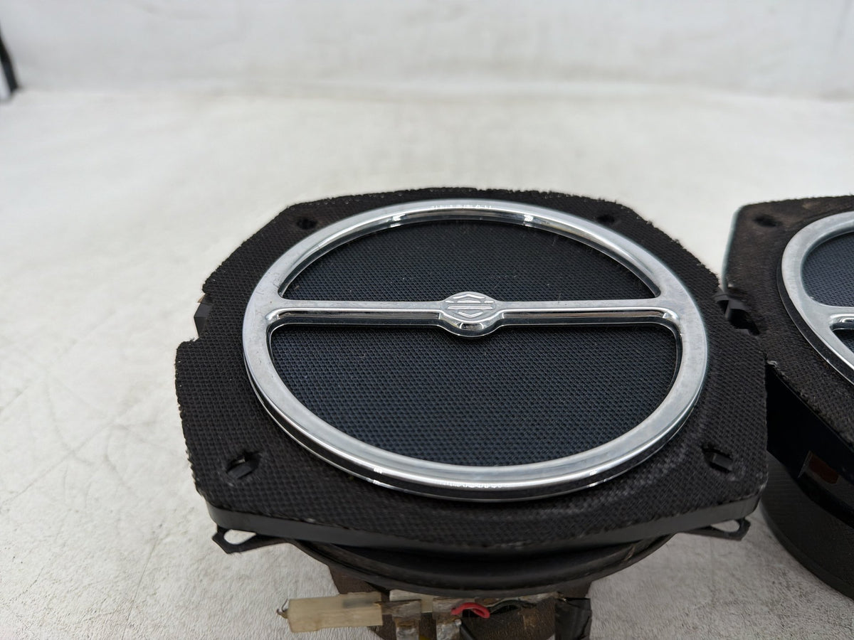 2004 Harley Electra Glide Touring Ultra OEM Left Right Sound Audio Speakers