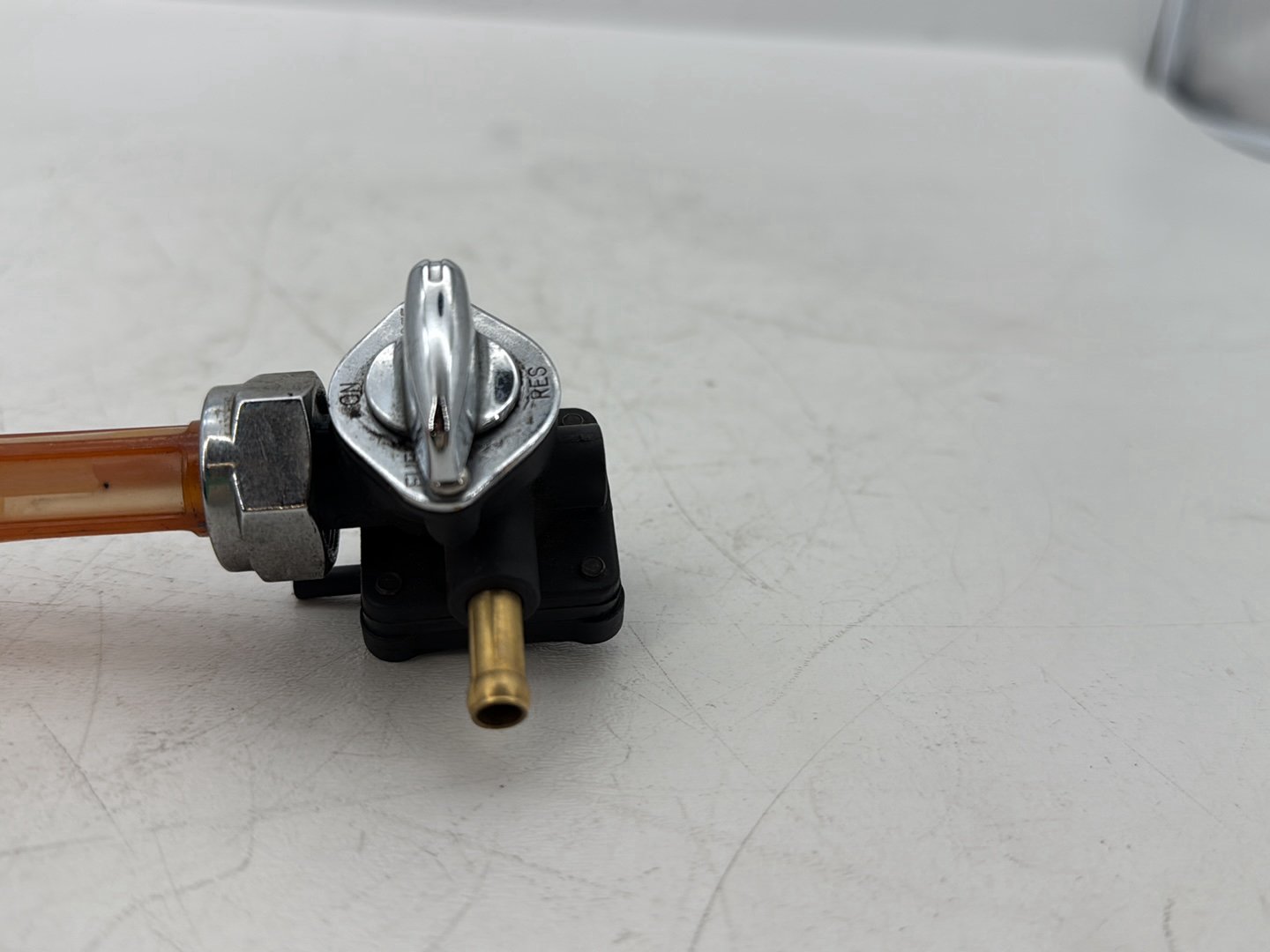 2002 Harley Dyna FXD Super Glide OEM Petrol Gasoline Gas Tank Fuel Petcock