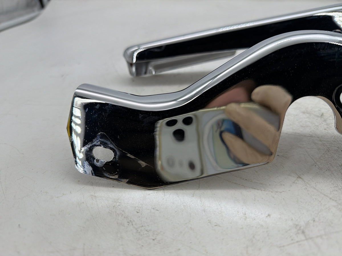 2004 Harley Electra Glide Touring Ultra OEM Rear Left Right Fender Struts Bracket