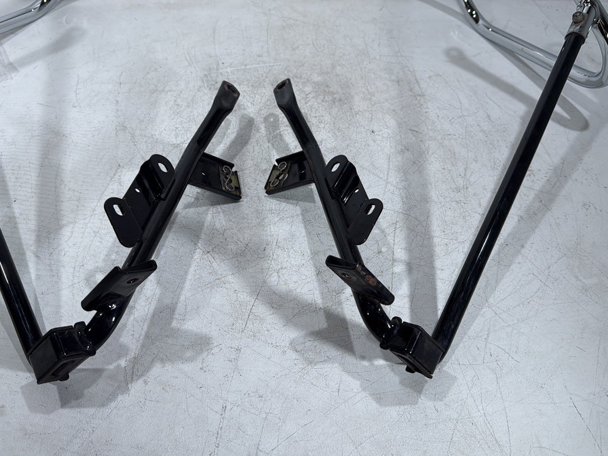 2011 Harley Electra Glide Touring OEM Rear Left Right Saddlebag Guard Rails Bar