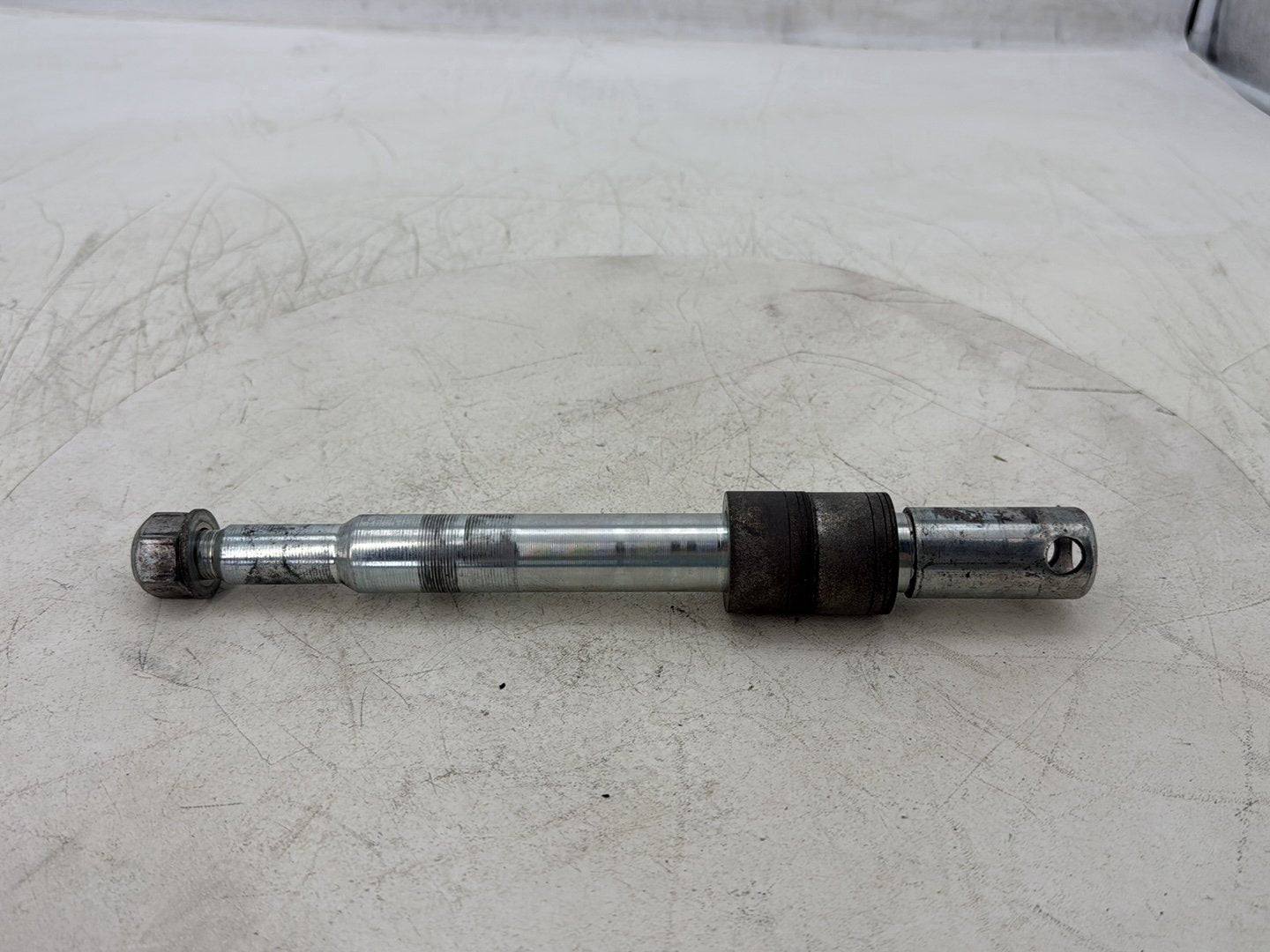 2015 Harley Dyna Low Rider FXDL OEM Front Wheel Axle Bolt Shaft
