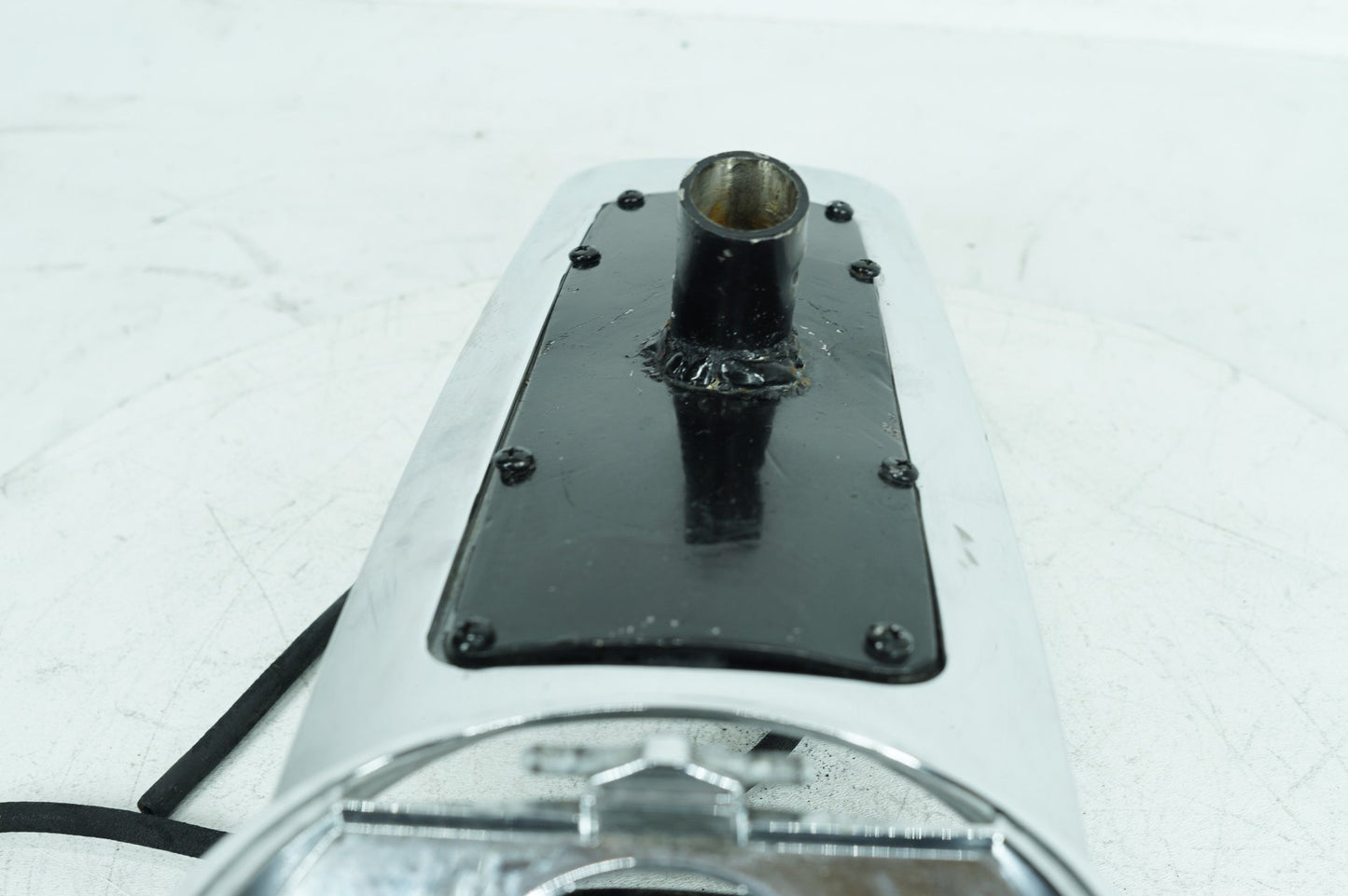 2007 - 2012 Harley-Davidson Touring Electra Glide Ultra Fuel Gas Tank Dash Console NOKey 61270-08