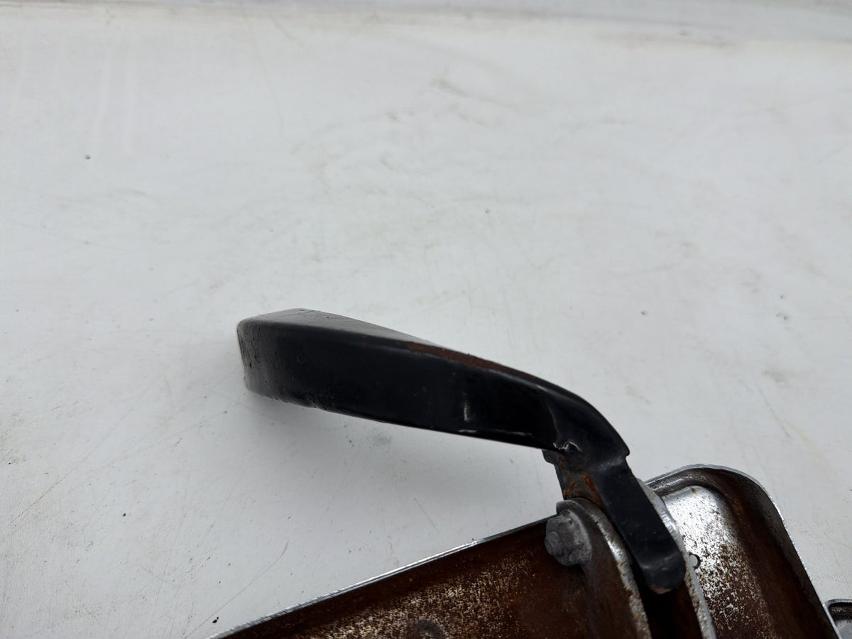 2004 Harley Electra Glide Touring Ultra OEM Left Right Driver & Pass Floorboard Foot Rest