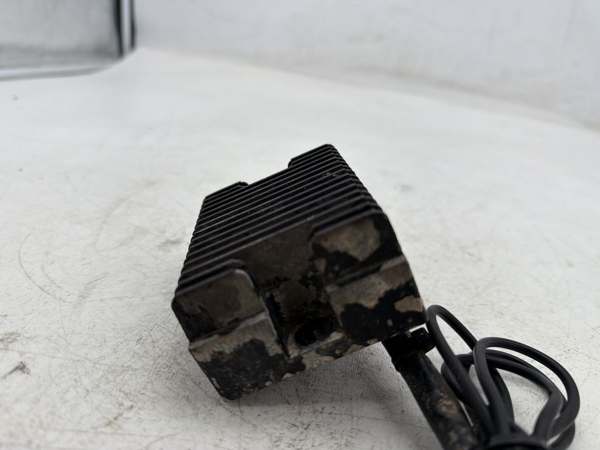 1991 Harley Sportster 883 Deluxe XLH883 OEM Voltage Regulator Rectifier