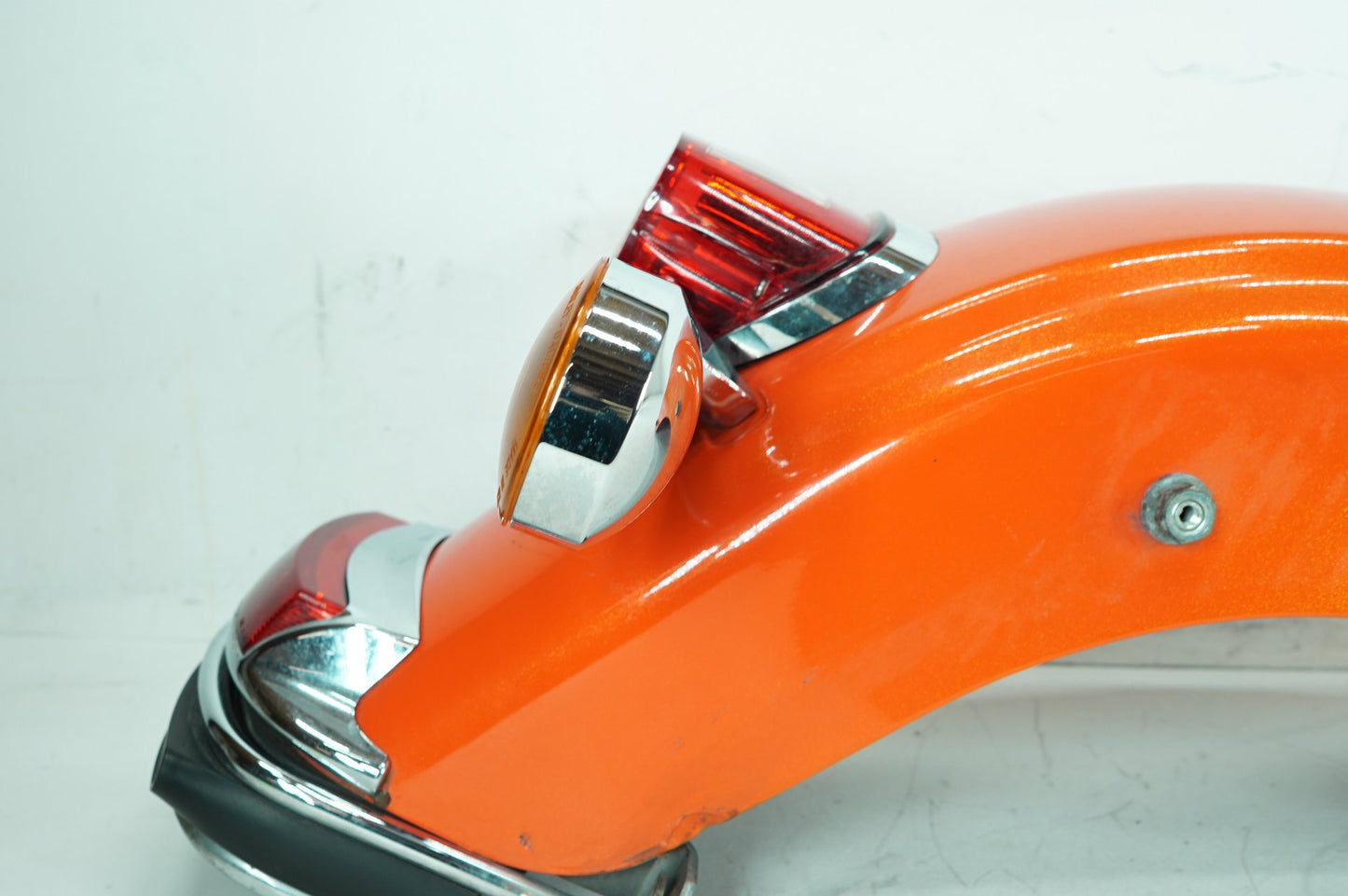 2007 - 2011 Harley-Davidson Touring Electra Glide Ultra Rear Wheel Fender & Turn Signals Bar 59579-09