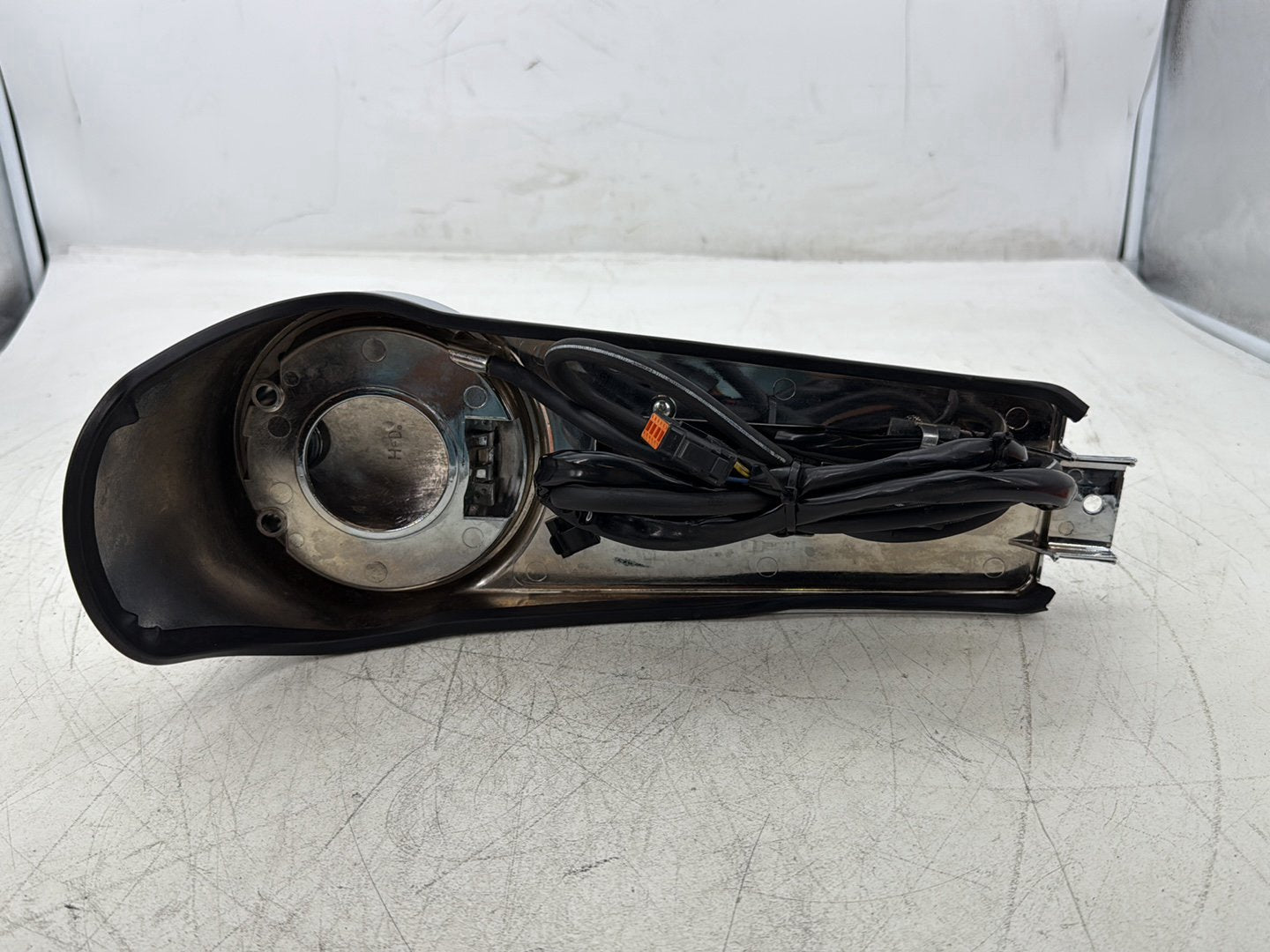 2007 Harley Electra Glide Touring Ultra OEM Fuel Gas Tank Dash Console NOKey