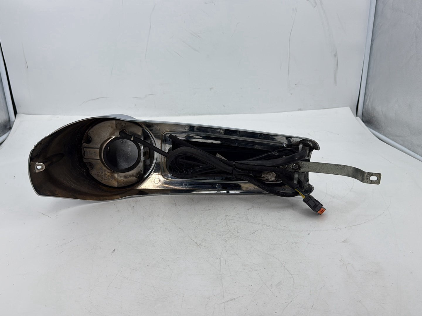 2008 Harley Touring FLHTCU Electra Glide Ultra OEM Fuel Gas Tank Dash Console NOKey