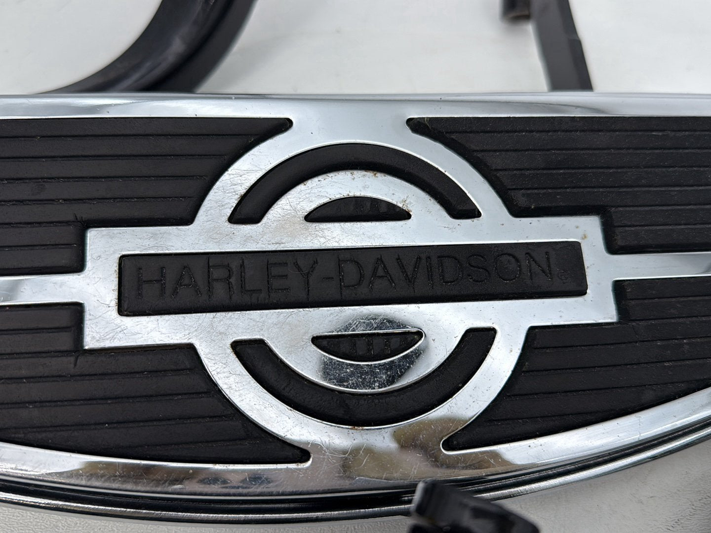 2007 - 2011 Harley-Davidson Touring Electra Glide Ultra Left Right Driver & Pass Floorboard Foot Rest 50621-06