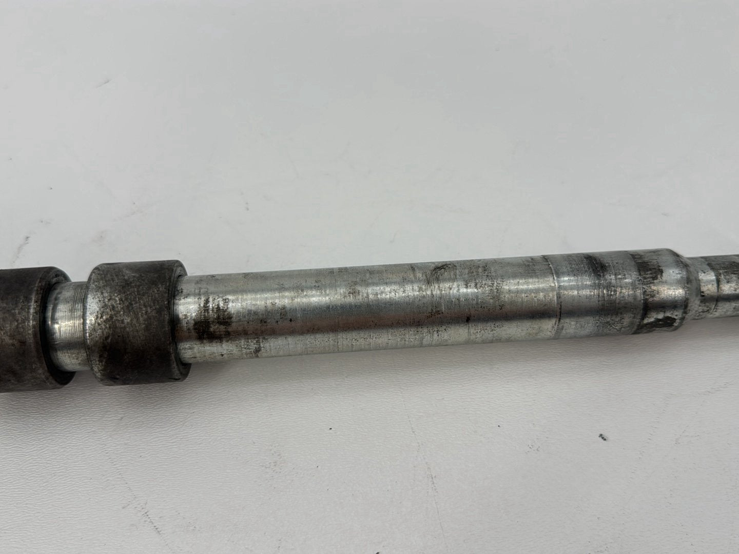 1999 - 2006 Harley-Davidson Touring Electra Glide Classic Front Wheel Axle Bolt Shaft 43364-00