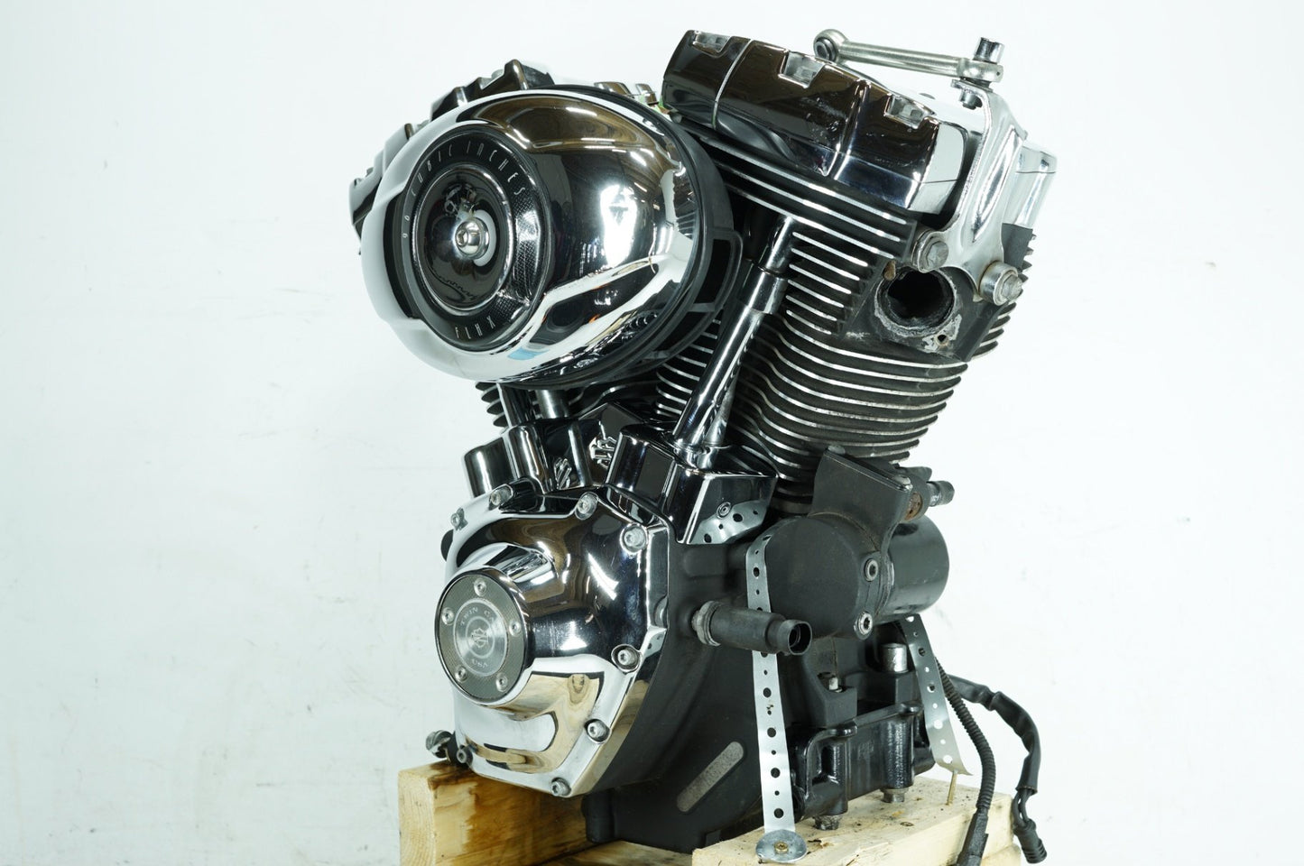 2007 - 2011 Harley-Davidson Touring Street Glide EFI Twin Cam 96 Engine Motor 19261-10