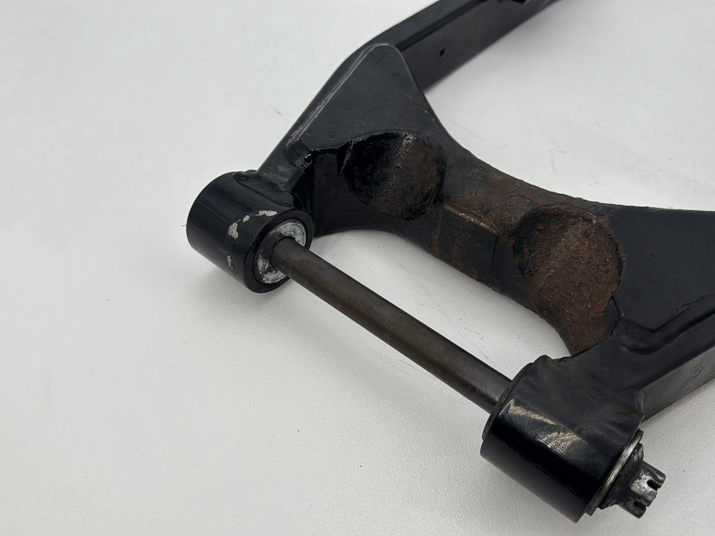 1999 - 2006 Harley-Davidson Dyna Low Rider Rear Fork Swingarm Swing Arm 47820-90A