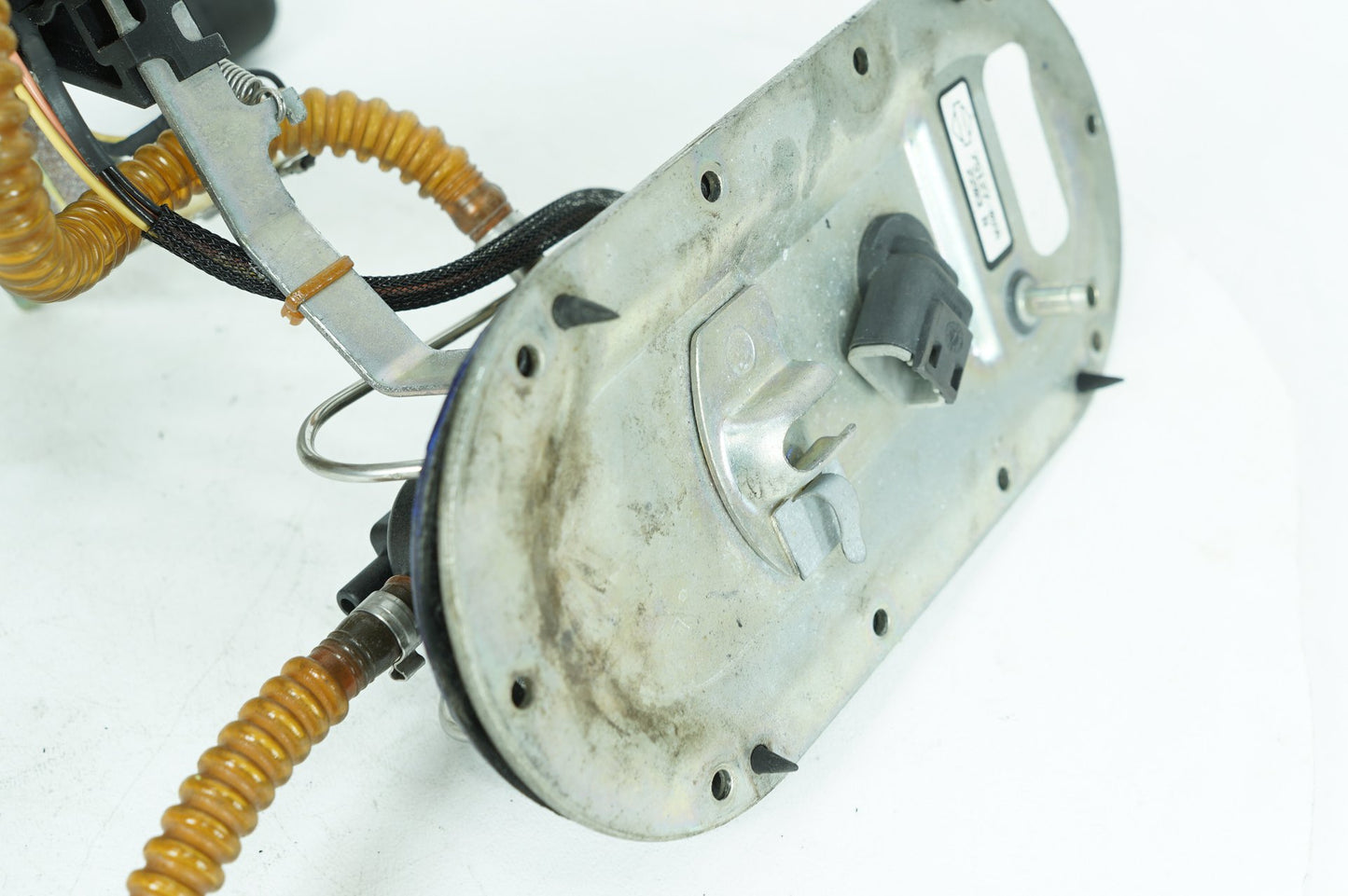 1999 - 2006 Harley-Davidson Touring Road King Gas Gasoline Fuel Petrol Pump Sending  	75127-02C
