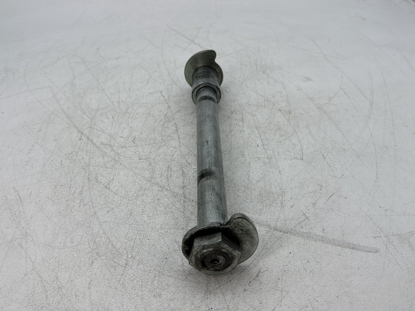 2005 Harley Electra Glide Touring Ultra FLHTCUI OEM Rear Wheel Axle Bolt Shaft