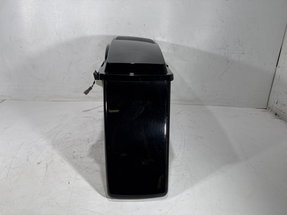 2006 Harley Street Glide Touring FLHX OEM Right 1 Saddlebag Luggage NO Key