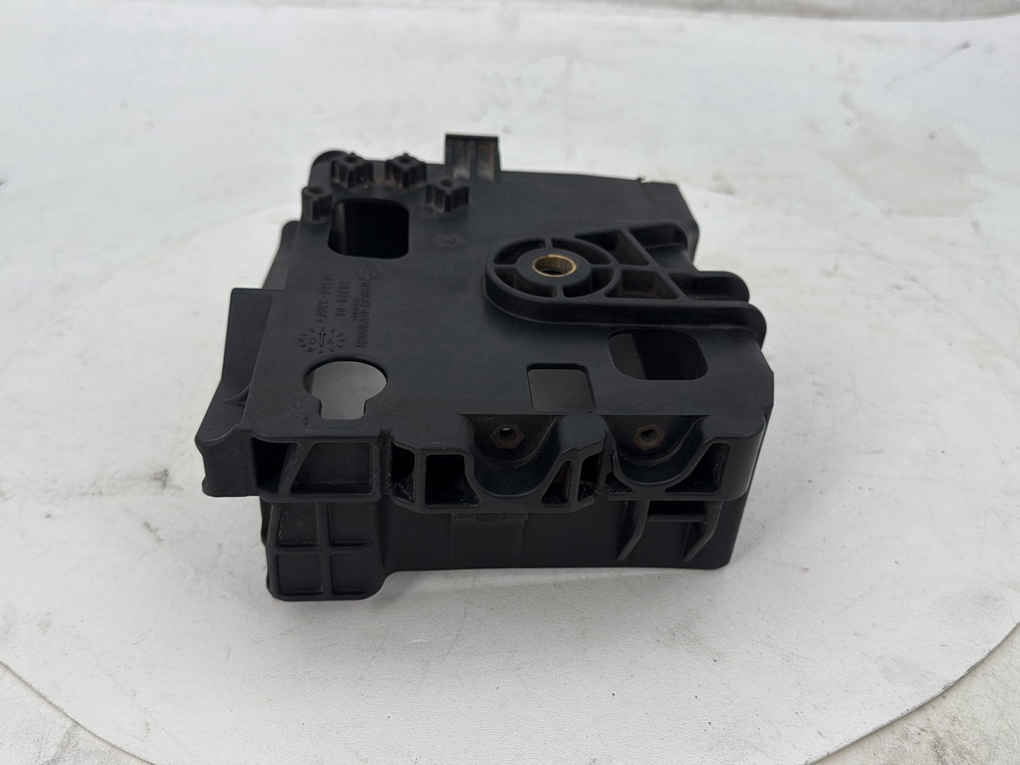 2006 Harley Dyna Super Glide Custom FXDCI OEM Battery Tray Bracket Holder Carrier