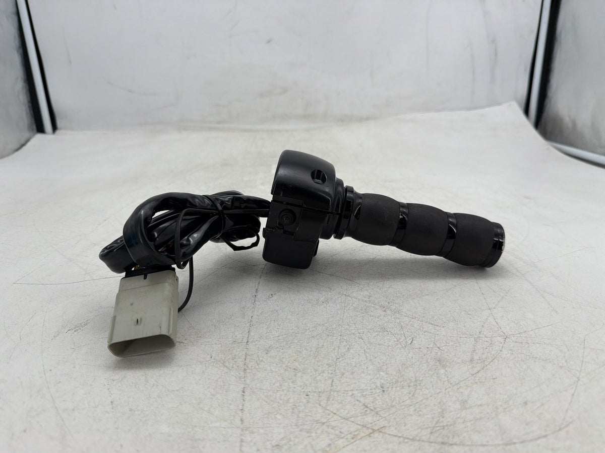 13 Harley Electra Glide Touring OEM Left Turn Signal Headlight Switches Controls